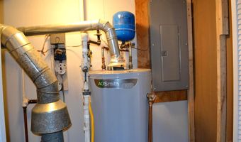 2806 ANZAC Ave, Abington, PA 19001