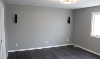 205 Woodlyn Way, Algona, IA 50511