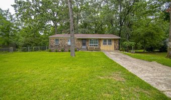 2932 Lakeside Dr, Benton, AR 72019