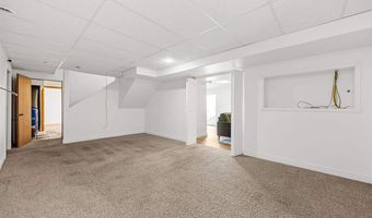 13294 212th Ave, Anamosa, IA 52205