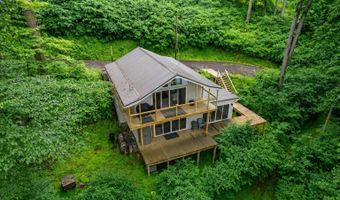 112 SCENIC VIEW Dr, Addison, PA 15411