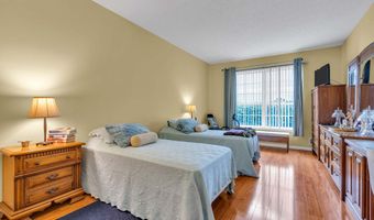 143 Sylvan Lake Blvd, Bayville, NJ 08721