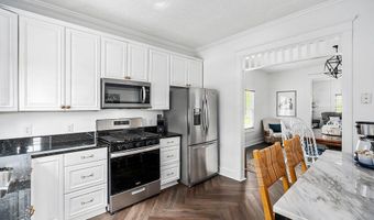 330 Chesterfield St N, Aiken, SC 29801
