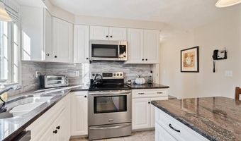 26 Scituate Farms Dr, Cranston, RI 02921
