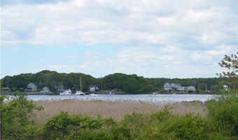 410 Wandsworth St, Narragansett, RI 02882
