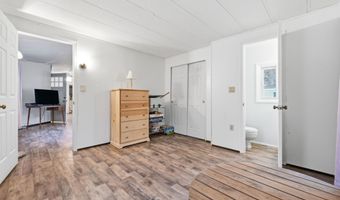 32 Sparrow Dr, Augusta, ME 04330