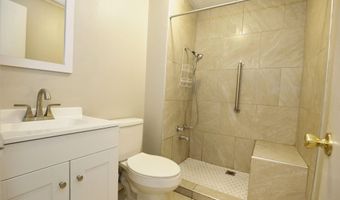 324 E 3RD St, Anniston, AL 36207