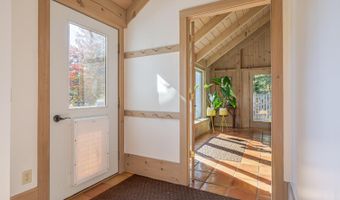 742 Eagle Lake Rd, Bar Harbor, ME 04609