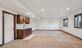 218 34th St SE, Altoona, IA 50009