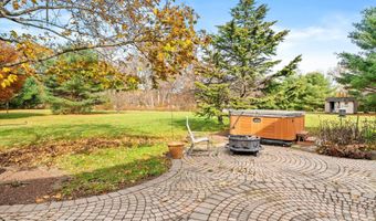 20 Yeger Dr, Allentown, NJ 08501