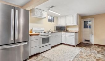 1019 Ash St, Alexandria, MN 56308