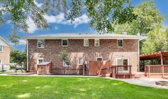 2403 SHERWOOD HALL Ln, Alexandria, VA 22306