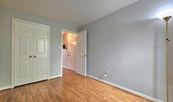 516 N WEST St, Alexandria, VA 22314