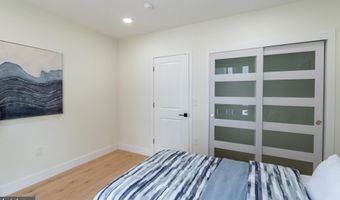 622 MCCLELLAN St, Philadelphia, PA 19148