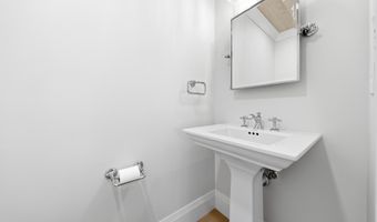 247 PINE Dr, Bayville, NJ 08721
