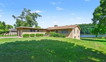 7261 Driftwood Dr SE, Ada, MI 49301