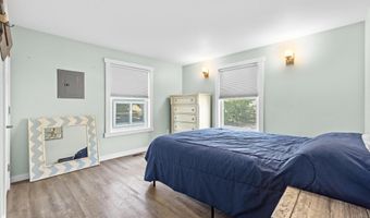21 E 9th St, Barnegat Light, NJ 08006