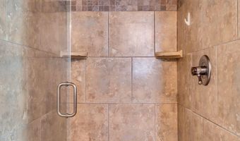 165 Creekside Ln SE, Arab, AL 35016