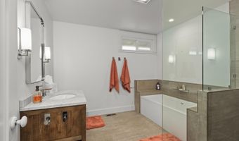 7362 Oakmont Dr, Santa Rosa, CA 95409