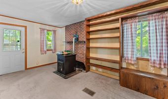 202 Norfolk St, Bangor, ME 04401