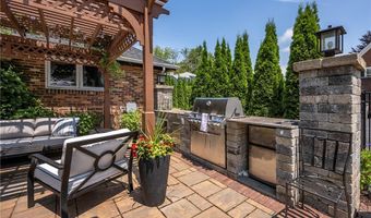 636 Lebrun Rd, Amherst, NY 14226