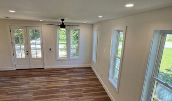 216 15th St, Apalachicola, FL 32320