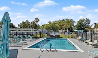 58 Leisure Dr, Auburndale, FL 33823