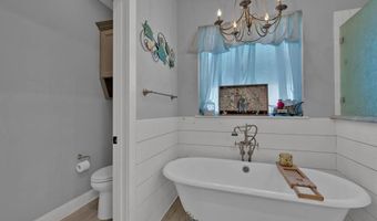 150 St Andrews Ln, Benton, LA 71006
