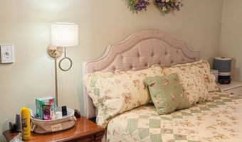 129 Summit St, Baileyville, ME 04694
