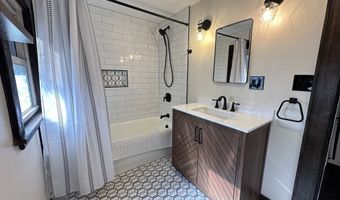 21 Elgin Ave, Bethel, CT 06801