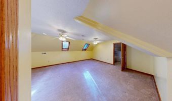 136 Lock Ln, Alum Creek, WV 25003