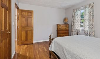 30 Marion Ave, Auburn, MA 01501