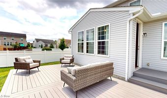 940 Longitude Ln, Amherst, OH 44001