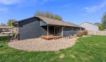 209 W Ironwood St, Brandon, SD 57005