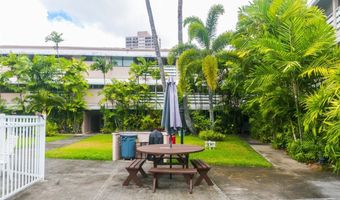 1330 Wilder Ave 212, Honolulu, HI 96822