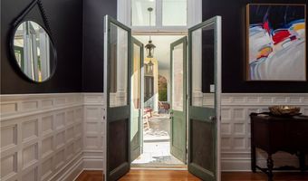 45 Ayrault St 5, Newport, RI 02840