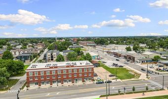 206 SW 8th St 212, Bentonville, AR 72712