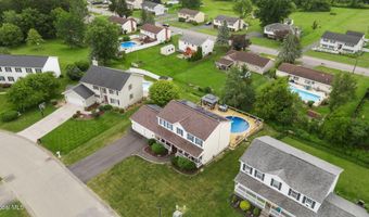 117 E Windswept Dr, Amsterdam, NY 12010