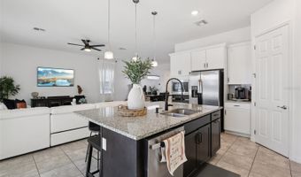 2241 EMERALD SPRINGS Dr, Apopka, FL 32712