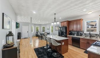 19 Curry Rd, Cranston, RI 02920