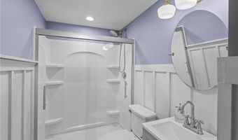 140 Main St, Lincoln, RI 02838