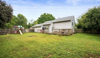 8556 Green Valley Dr, Indianapolis, IN 46217