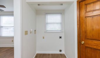 8 WESLEY St, Camden, DE 19934