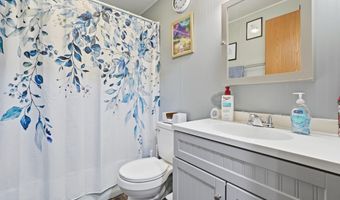 12 Highpoint Dr, Albrightsville, PA 18210