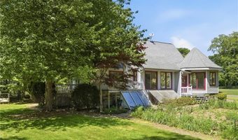 32 Briarwood Rd, Lincoln, RI 02865