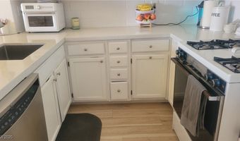 2140 Willowbury Dr A, Las Vegas, NV 89108