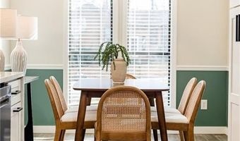 806 Moonlit Ln NW, Acworth, GA 30102