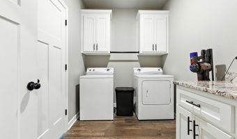 4046 Hampton Dr, Benton, AR 72019