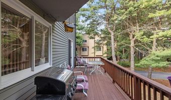102 Captain Eames Cir 102, Ashland, MA 01721