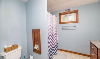 4 Tabert Ln, Belgrade, ME 04917